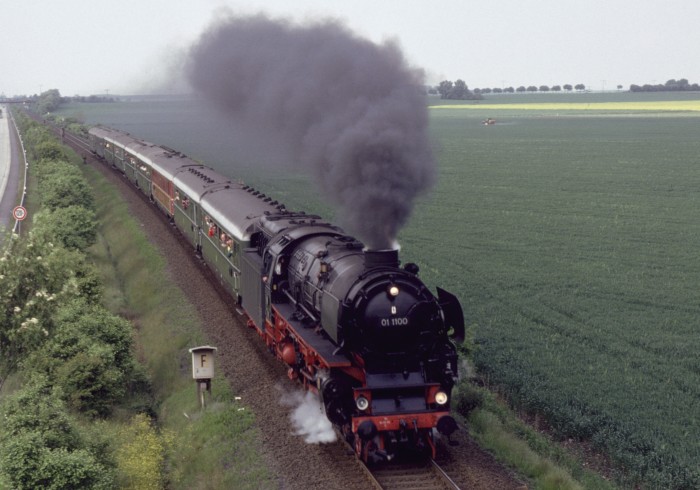 01 1100 D 27303 nach Hamburg, bei Niendorf auf Fehmarn, 02.06.1988
