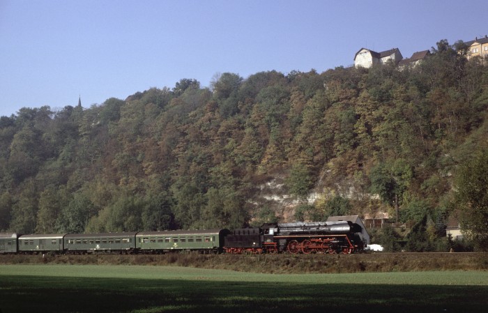 01 531 mit P 3004 bei Orlamünde, 25.10.1985
