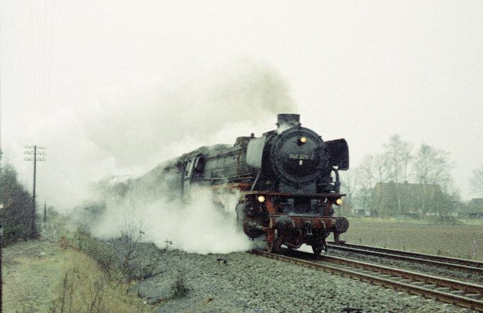 042 320 bei Mehringen (Salzbergen), am 16.03.1975