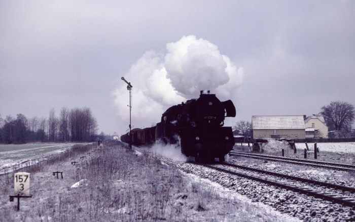 41 1231 mit Dg 53760 bei Miesterhorst, 29.03.1983