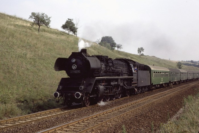 41 1103 mit P 3326 bei Freckleben, 25.08.1983