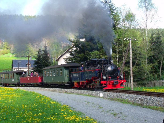 AQUARIUS C mit Zug 57 Ausfahrt Schmalzgrube, um 17:59h am 18.05.2013