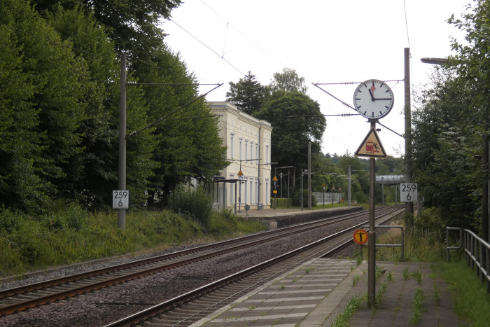 Alter Bahnhof Friedrichsruh am 25.07.2020