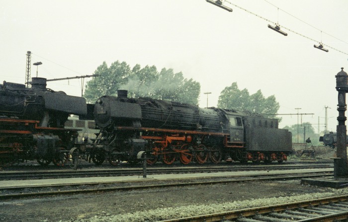 044 534 unter Dampf im Bw Rheine,im Juli 1974