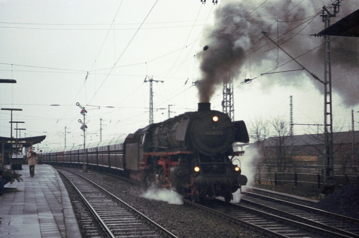 043 672 Durchfahrt Bahnhof Rheine, am 20.03.1975