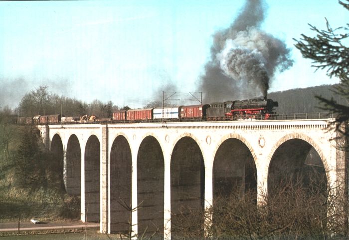 043 167 auf Viadukt bei Neuenbeken, Januar 1971