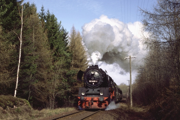 50 3688 mit N 14787 hinter Möhrenbach, 22.03.1995