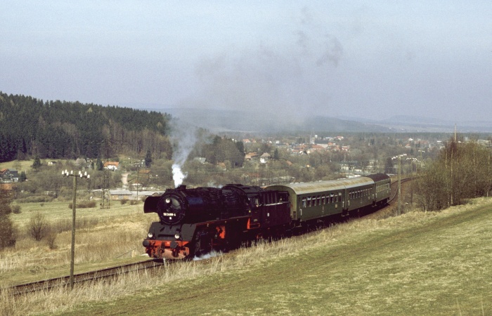 50 3688 mit N 14787 vor Möhrenbach, am 23.03.1995