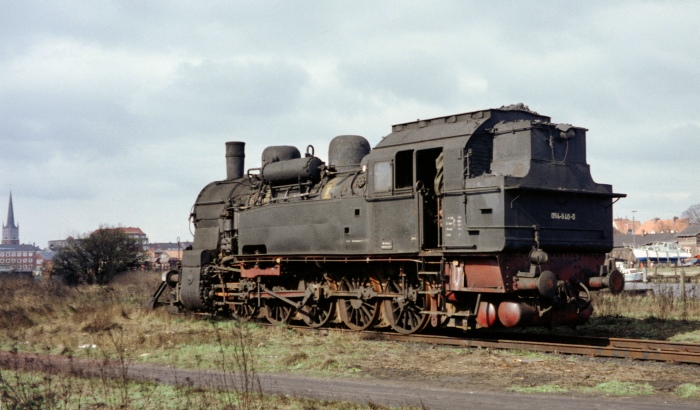 094 640 nun inzwischen kalt und z-gestellt in Emden, 18.03.1975