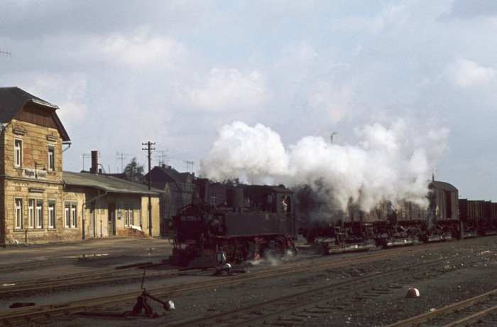 99 1584 Güterzug ->Kemmlitz Ausfahrt Mügeln, am 15.03.1977