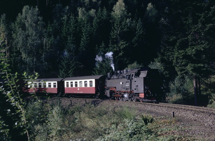 99 7237 Tv mit P 14402 abwärts am Thumkuhlental, am 29.08.1989